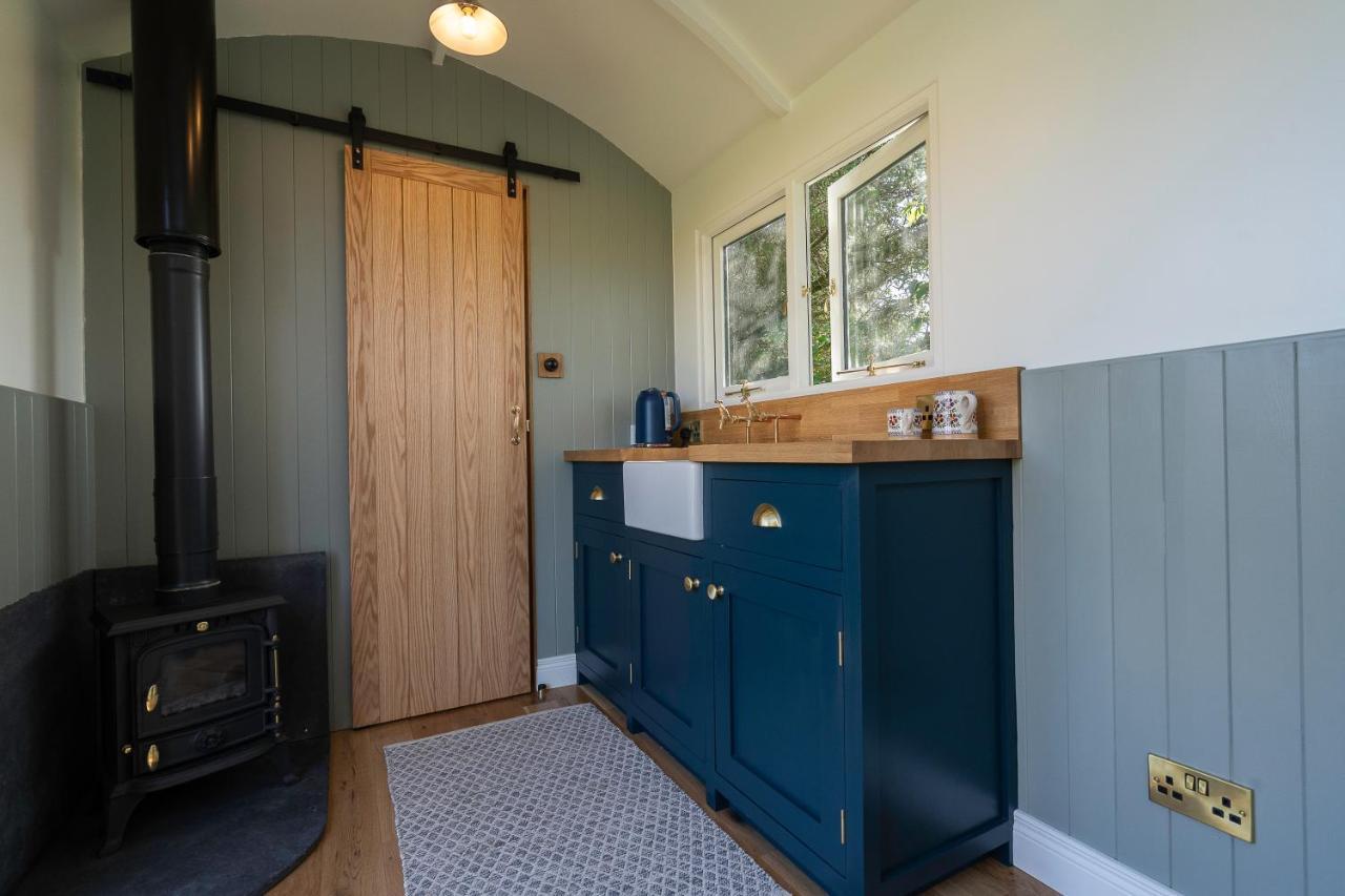 Bannfield Shepherds Hut Баллимони Экстерьер фото